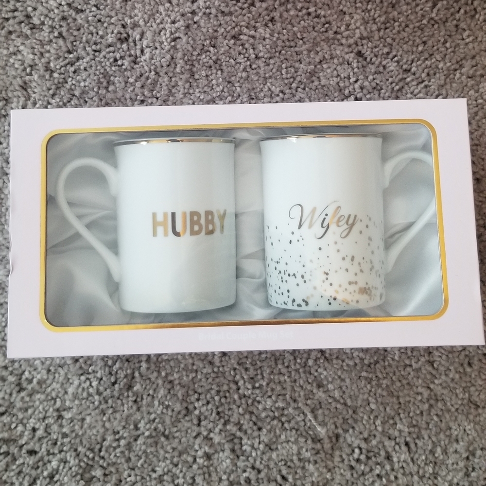 Hubby and Wifey Coffee Mugs